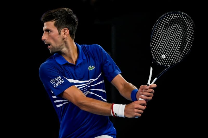 Kỹ thuật đánh Backhand Tennis (trái tay)