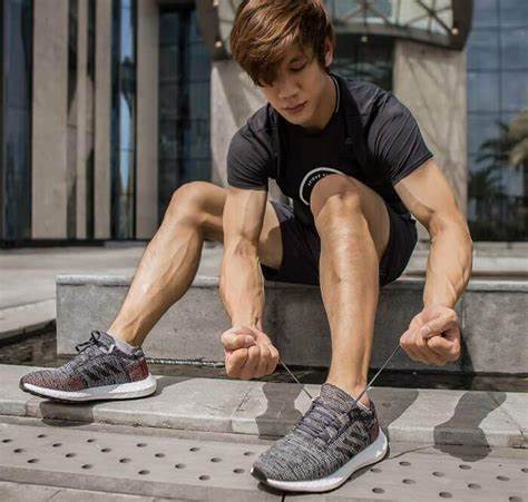 Chọn giày theo đặc điểm, kiểu dáng bàn chân mỗi người