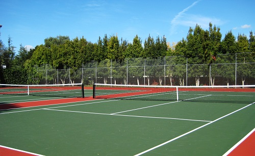 Sân tennis cứng đạt chuẩn