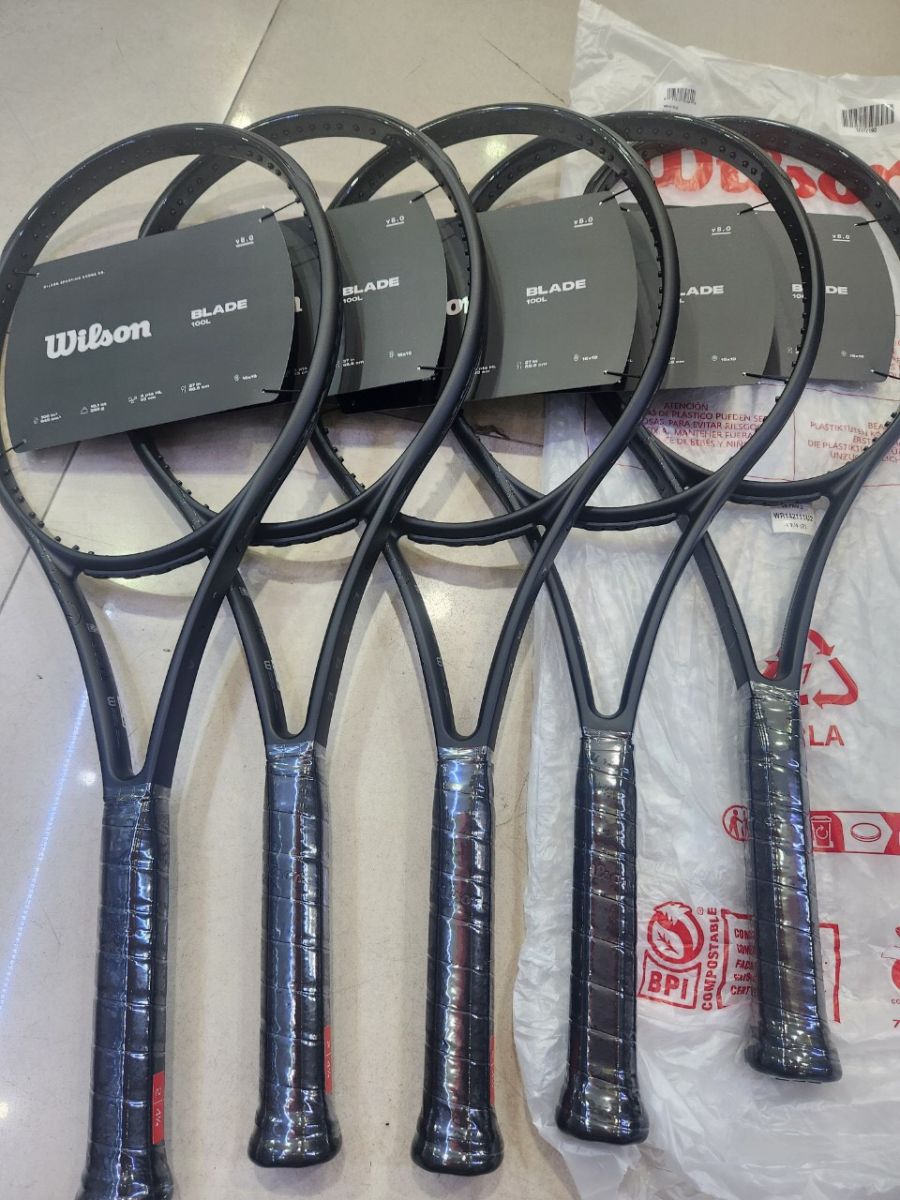Vợt Tennis Wilson Blade 100UL V8 Noir Limited 265G