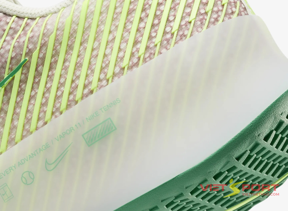 Giày Tennis Nike Vapor 11 Premium FJ2055-001