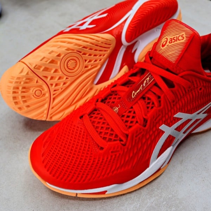 Review Giày Tennis Asics Novak Court FF3 Đỏ Có Gì Đặc Biệt?