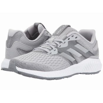 Giày đi bộ Adidas